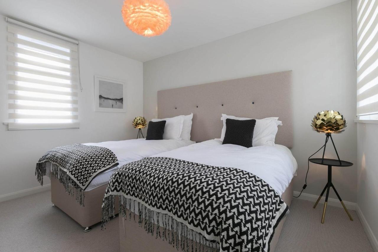 Golden Heights Apartment Carbis Bay Exterior photo